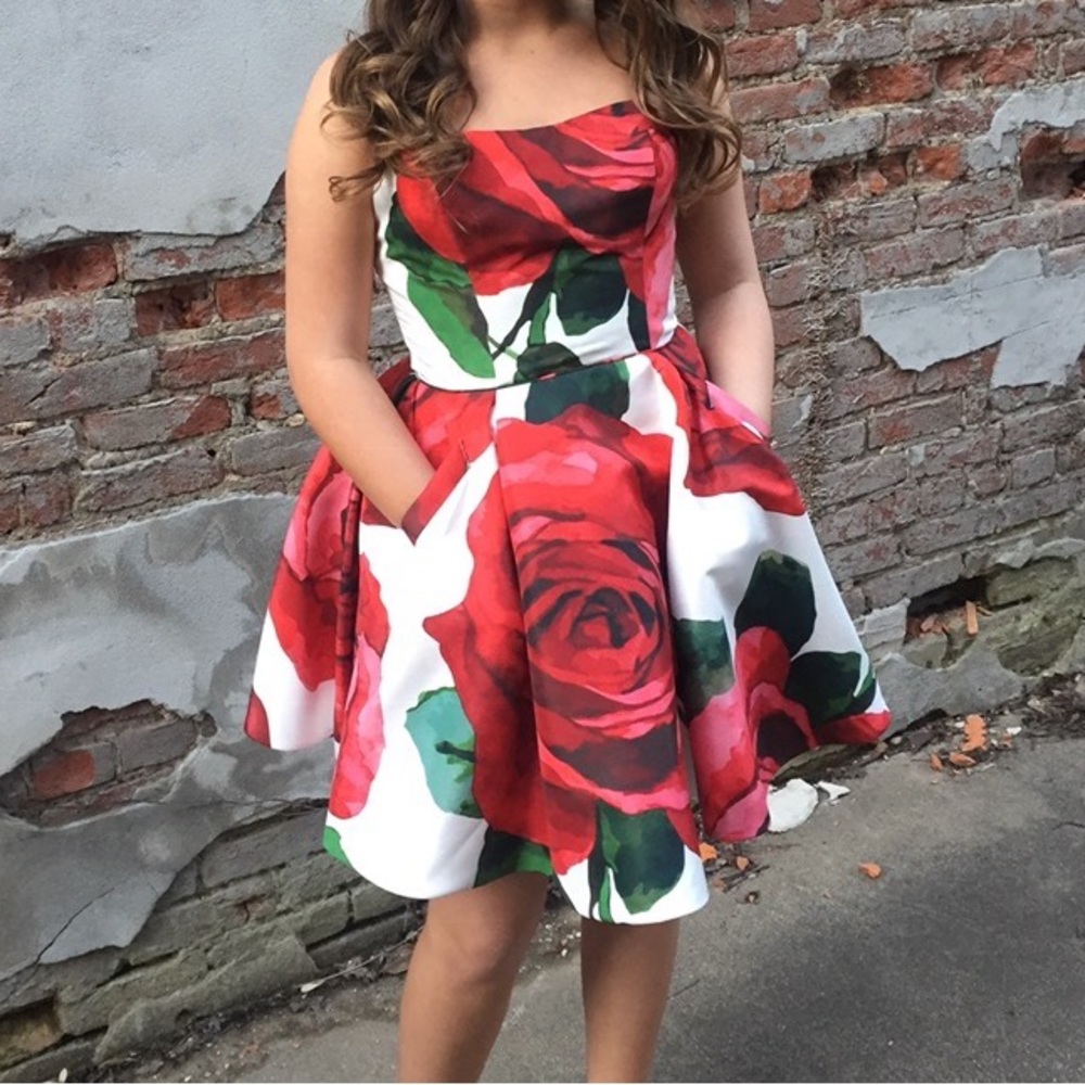 sherri hill